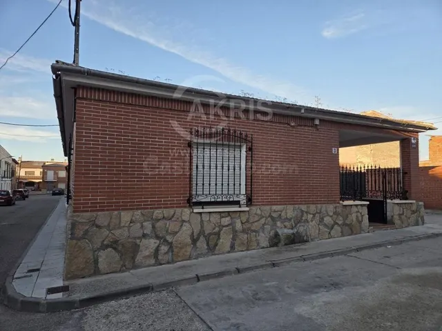 Chalet Independiente en Santa Olalla - foto 3