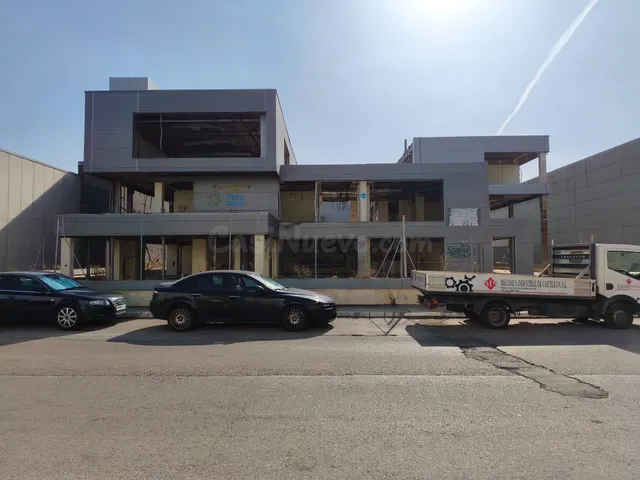 EDIFICIO DE USO TERCIARIO VENTA EN ALMAZORA (CASTELLÓN)