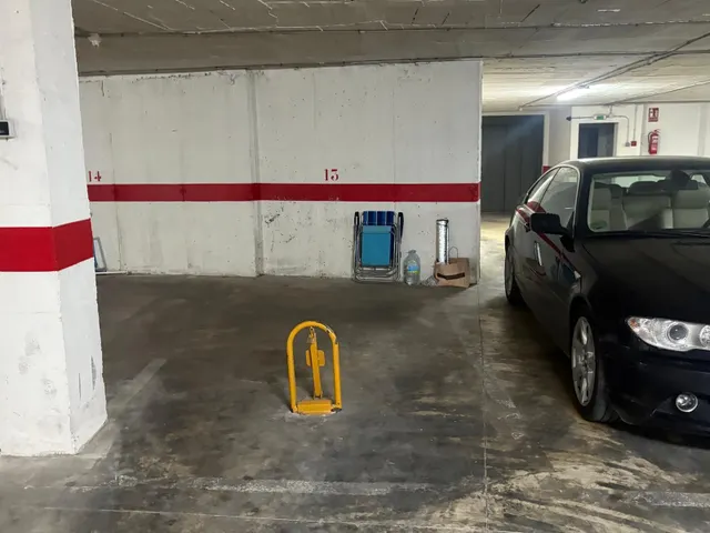 Plaza de parking — 9