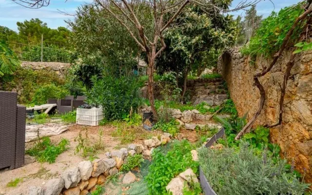 Casa independiente con mucho potencial en una ubicación priv