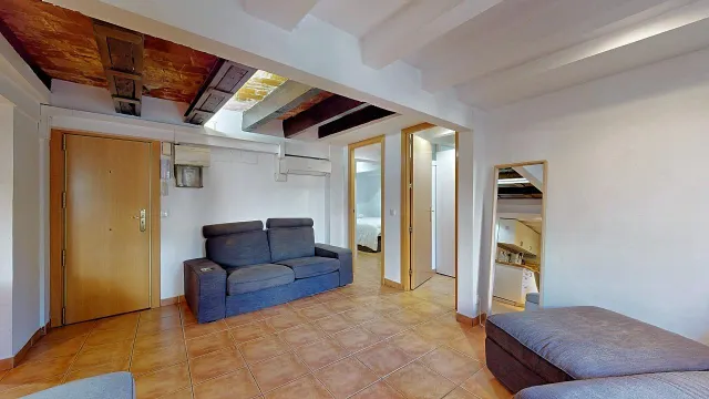 REFORMADO CON ENCANTO EN RAMBLA DEL POBLENOU – 6ª PLANTA SIN ASCENSOR — 38