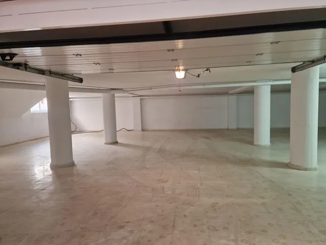 GRAN LOCAL EN UNA DE LAS MEJORES ZONAS DE TORREVIEJA — 7