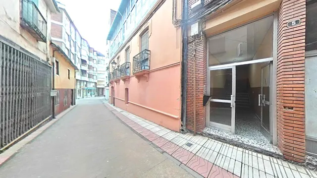 PISO PARA REFORMAR CON TERRAZA EN BEMBIBRE — 12