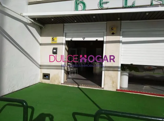 ESPECTACULAR LOCAL COMERCIAL EN EL CORAZON DE PEDREGALEJO