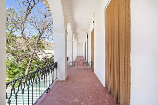 VENTA DE CORTIJO RURAL CON HUERTO E INVERNADERO  EN BERJA