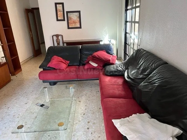 Venta de piso céntrico, 3 dormitorios, 2 baños, zona santa e - foto 4