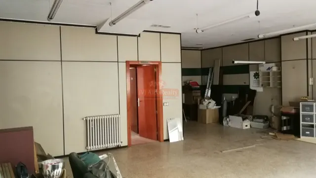 OCASION! SE ALQUILA GRAN ENTREPLANTA CON DIVERSOS DESPACHOS Y OFICINAS, EN EL CORAZON DE ALBACETE — 44