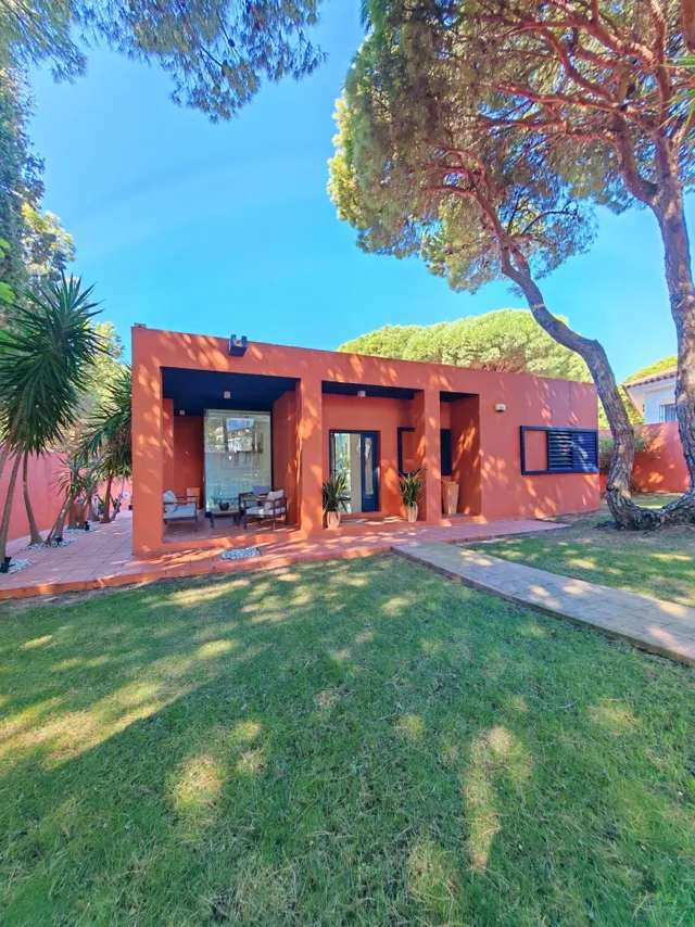 Chalet independiente reformado en pinar de los franceses | 3 dormitorios, 2 baños y piscina privada — 14
