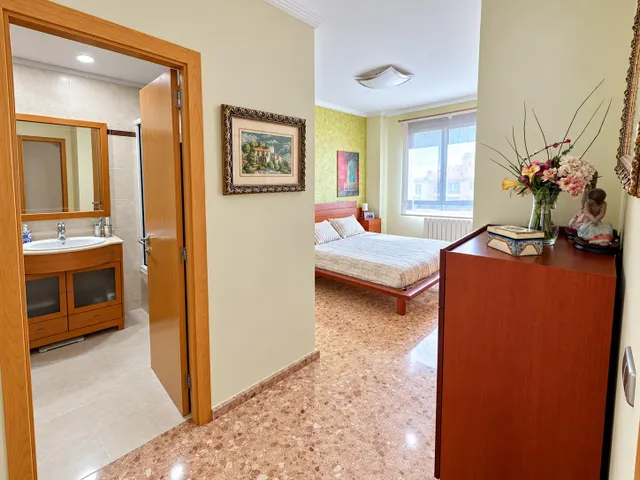 Ref- 08701 Salico presenta - AMPLIA VIVIENDA DE 4 habitaciones, 2 GARAJES Y TRASTERO EN ZONA SENSAL — 18