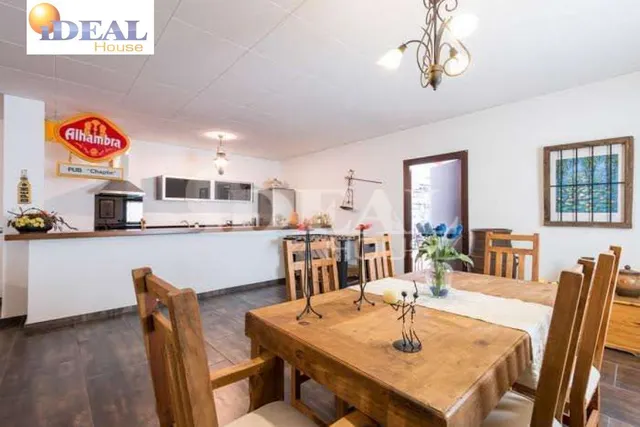 Ref.: A8488G7. Increible chalet de lujo y diseño, parcela 1500 m2,  piscina propia, pista de padel. — 37