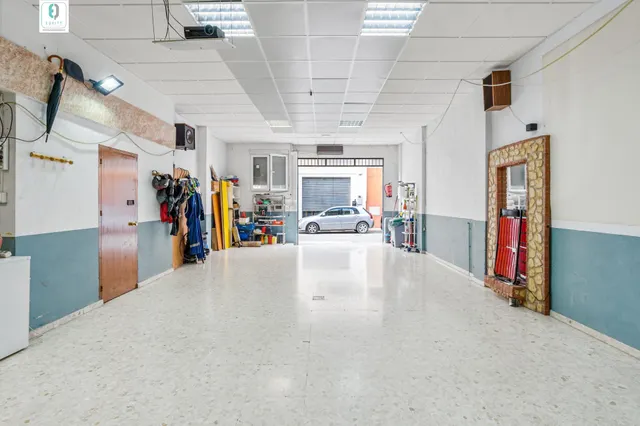 LOCAL COMERCIAL EN EL CENTRO DE ARMILLA
