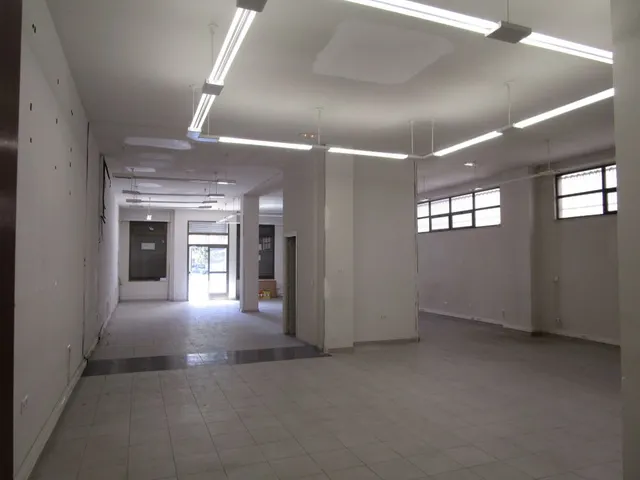 Urbis te ofrece un local en alquiler en zona Chinchibarra, Salamanca. — 8