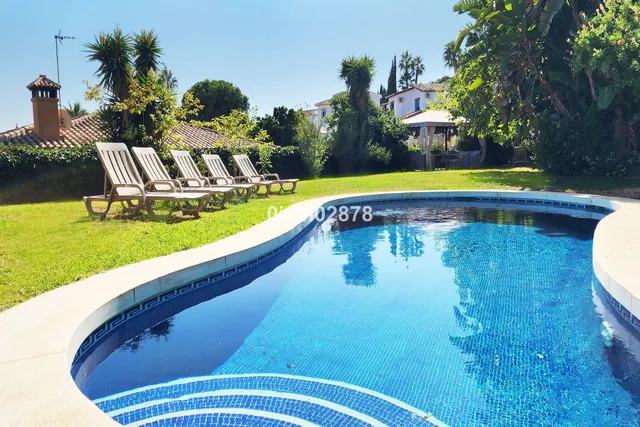Chalet 6 habitaciones 493m² en venta - Centro — 24