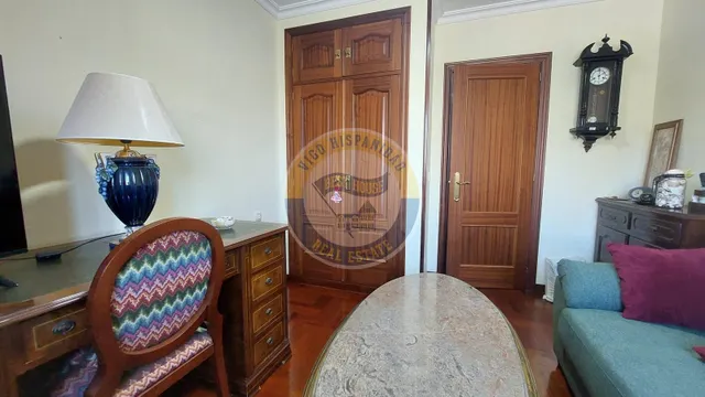 Piso totalmente exterior en Avenida de Madrid – céntrico, luminoso y con garaje — 22