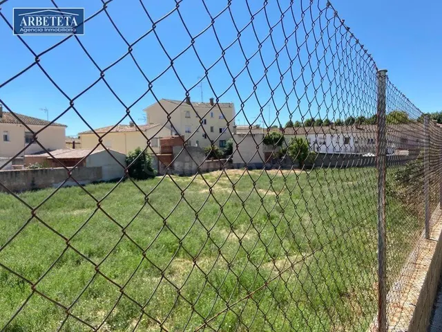 TERRENO URBANO EN CIFUENTES — 3