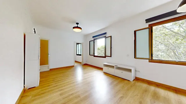 LUZ, SOL Y VISTAS DESPEJADAS EN UNA VIVIENDA EXTERIOR JUNTO A POBLENOU Y DIAGONAL MAR — 42