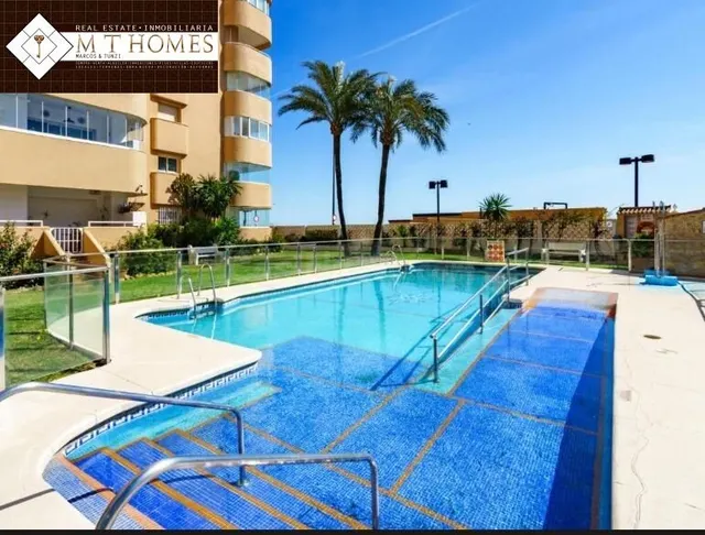 PISO JUNTO AL MAR CON VISTAS TOTALMENTE RENOVADO — 2