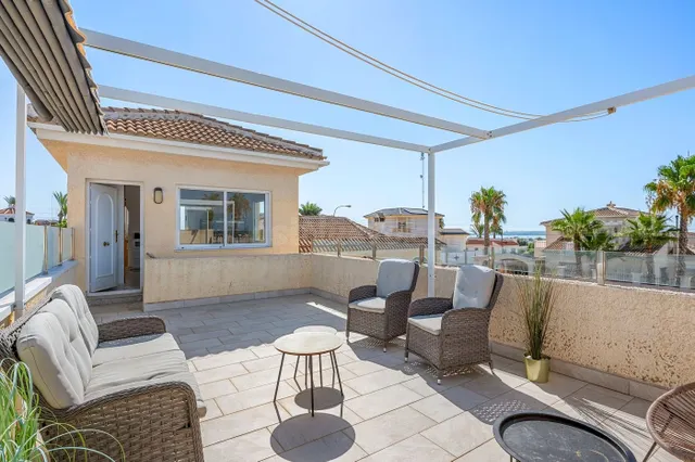 Villa 3 habitaciones 250m² en venta - Centro de la Ciudad Quesada — 39