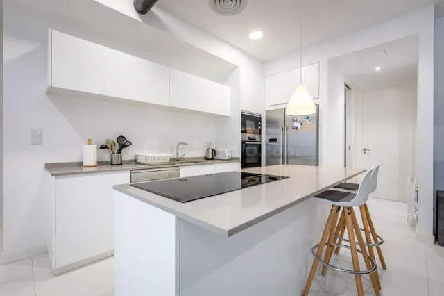 Espectacular bajo vivienda de techos altos PREMIUM en ZALAET