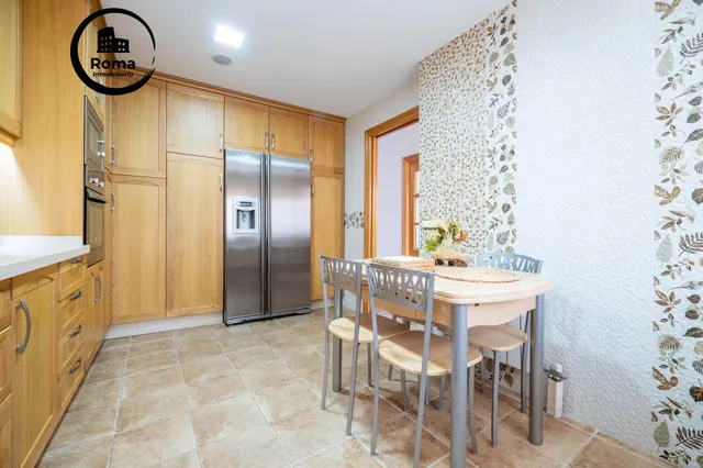 CHALET CON PISCINA Y JARDÍN A SOLO 10 MINUTOS DE GRANADA — 31