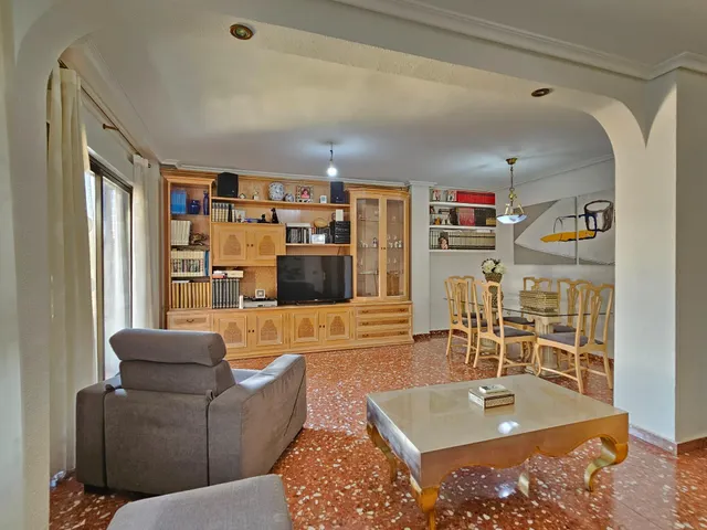 Piso de 3 dormitorios con terraza y garaje en San Vicente del Raspeig — 39