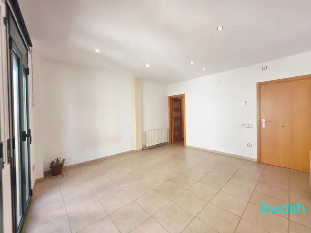 Bonito piso con patio en bonita calle centro Sitges — 17