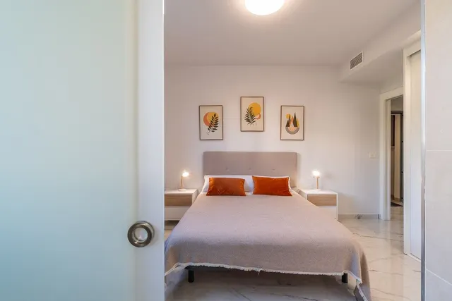 Apartamento 2 habitaciones 81m² en venta - PAU 8 — 10