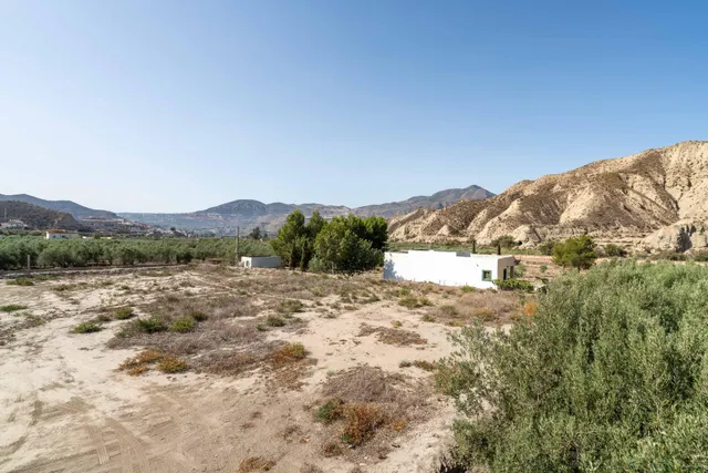 Terreno con Cortijo en Alsodux — 24
