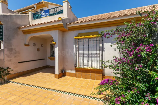 Casa 2 habitaciones 80m² en venta - La Zenia - foto 2