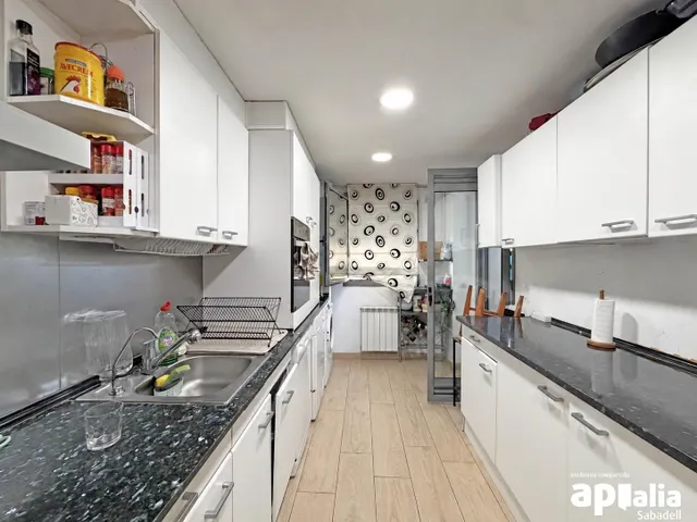 Fantástico piso en venta con parquing en parc europa. barberà del vallés. — 8