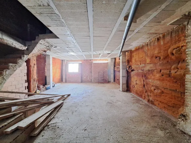 ESTRUCTURA EN VENTA EN LA ZONA CENTRO — 12