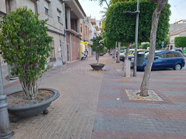 ¡OPORTUNIDAD! Solar de 150m2 frente al Ayuntamiento de Las T - foto 4
