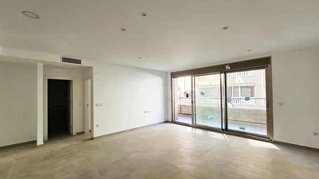 Descubra “Victoria I”: Exclusivo Residencial en Playa del Cu - foto 2