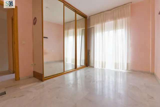 Bonita Casa en Cúllar Vega — 39