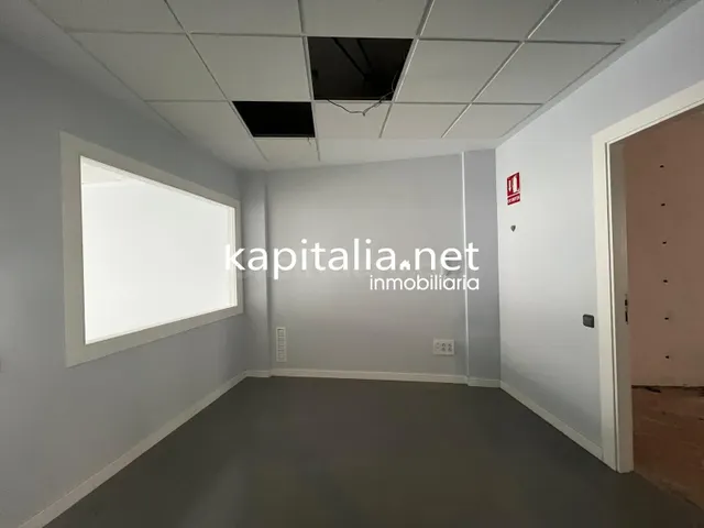 Local comercial en Ontinyent , zona San Rafael . - foto 4
