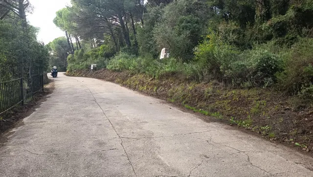 Terreno en Trasierra, en la zona Residencial el Jardinito — 5