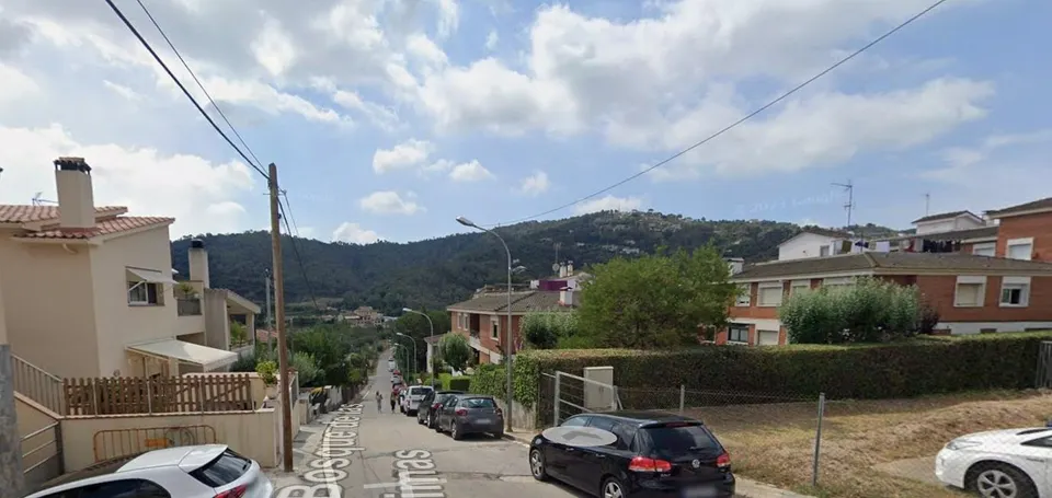 CASA EN  TORRELLES DE LLOBREGAT