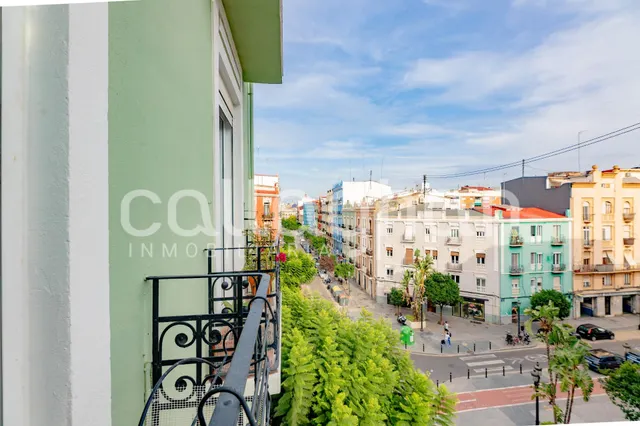 Tu vivienda en ruzafa: encanto modernista y luminosidad — 18