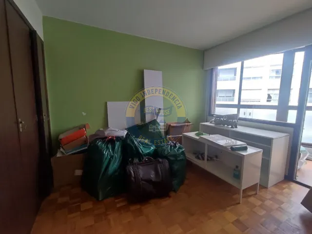 Exclusiva vivienda de gran amplitud en pleno centro de Vigo, entorno Pizarro — 10