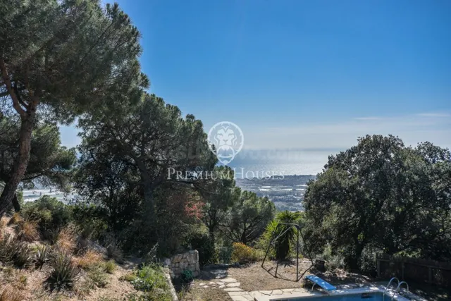 Casa en venta en plena montaña con piscina y vistas al mar e - foto 5