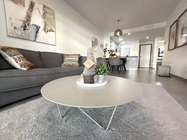Apartamento de 2 dormitorios y 1 baño en Playa Flamenca (Orihuela Costa) — 9