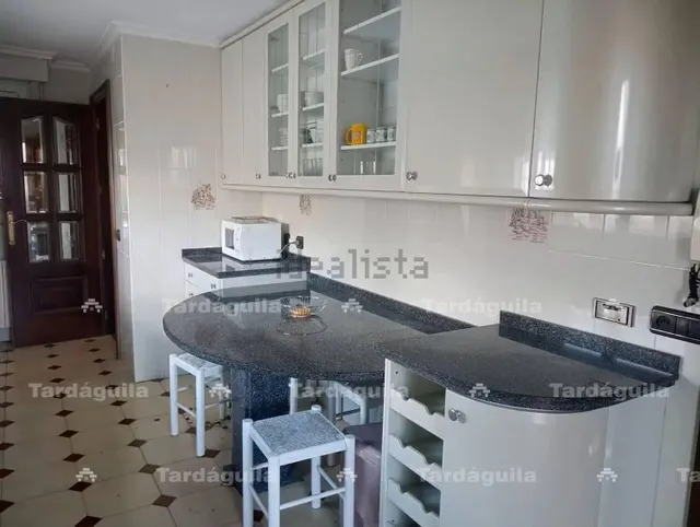 CHALET EN CALZADA DE VALDUNCIEL — 6