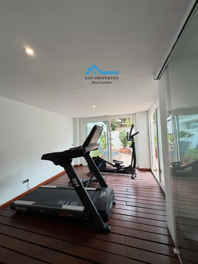 Exclusivo apartamento reformado con vistas al mar y acceso directo a la playa en Cap Negret, Altea — 44