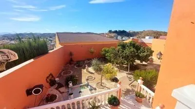 Enorme casa independiente con amplia parcela en Puerto de la Torre — 4