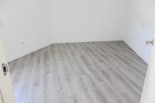 CHALET RUSTICO + APARTAMENTO DE INVITADOS, GARAJE, BUEN ACCESO, AIRE ACONDICIONADO — 38