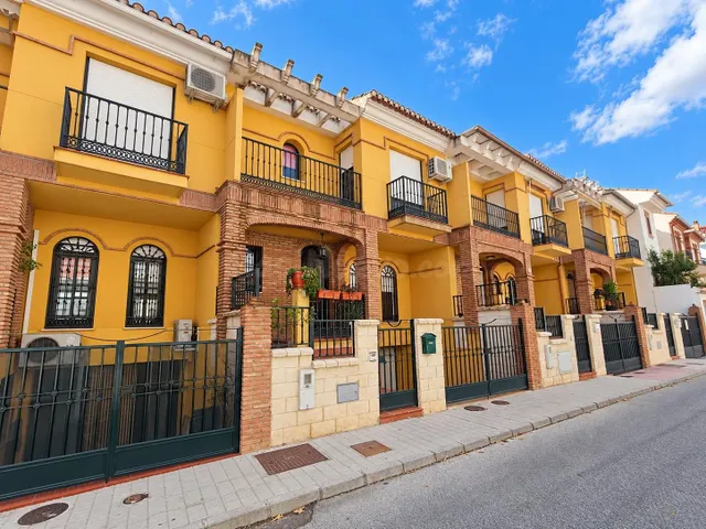Una casa para vivir a lo grande, en una de las zonas mas dem - foto 3