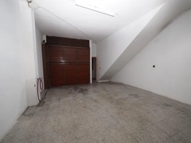 SE VENDE CASA ADOSADA EN RUBI, ZONA MERCAT — 22