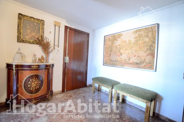 ¡CENTRO DE GANDIA! DOS EN UNO, MUY AMPLIO Y LUMINOSO CON GARAJE Y TRES BALCONES — 47