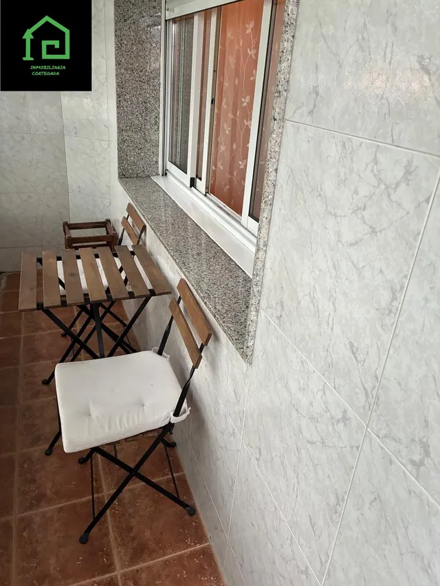 PISO CON TRASTERO CERCA DEL CENTRO COMERCIAL — 23