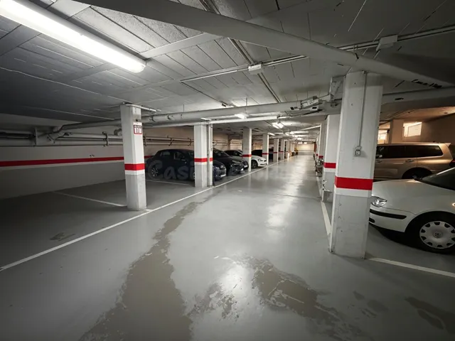 Garaje 20m² en venta - Estepona Centro — 4